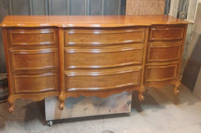 Furniture Restorer in Oakland, CA Furniture Restorer in Oakland, CA